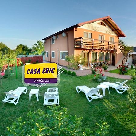 ホテル Casa Eric Mila Douăzeci şi Trei エクステリア 写真